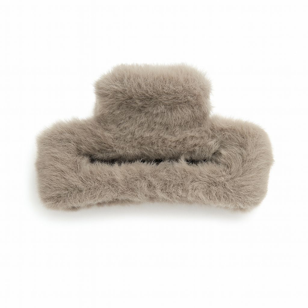 Gift From Zeina Care: Faux Fur Clips